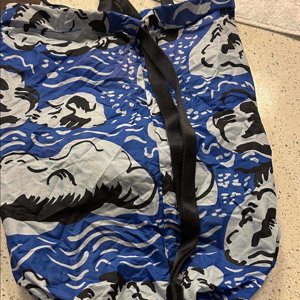 BAGGU Retired Cloud Animated Packable Slingpack - image 5